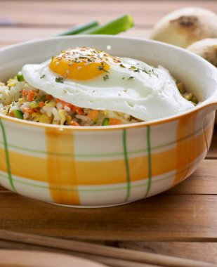 Asya gıda sebze yumurta kızarmış pilav