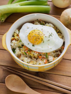 Asya gıda sebze yumurta kızarmış pilav