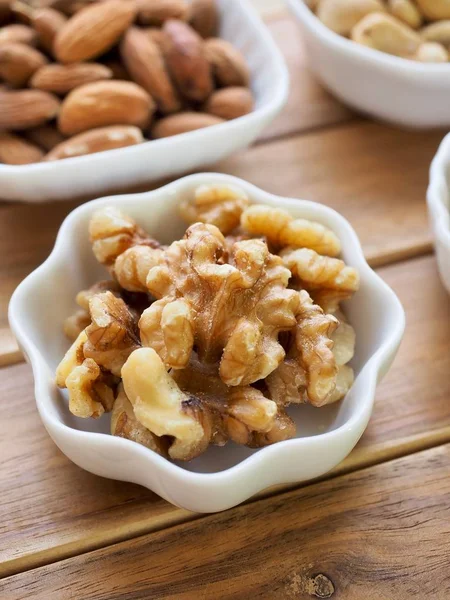 Badem, ceviz, kaju fıstığı, Brezilya fıstığı