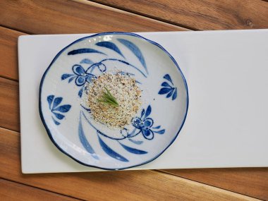   Bitkisel lezzet tuz, baharat toz