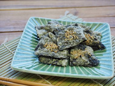 Kore yemeği laver kraker 