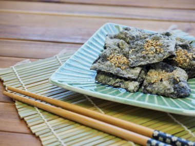 Kore yemeği laver kraker 