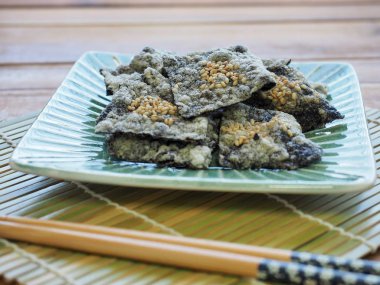 Kore yemeği laver kraker 