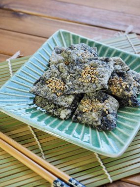 Kore yemeği laver kraker 