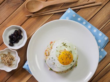 Asya gıda sebze yumurta kızarmış pilav