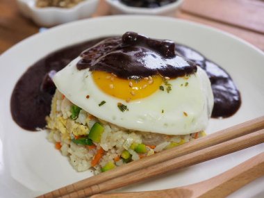 Asya gıda sebze yumurta kızarmış pilav