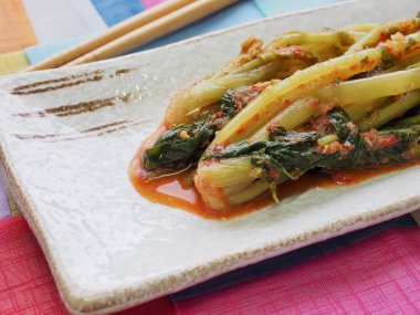 Kore yemeği taze turp turpu.