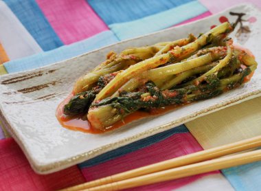 Kore yemeği taze turp turpu.