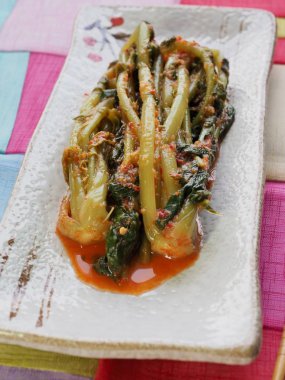 Kore yemeği taze turp turpu.