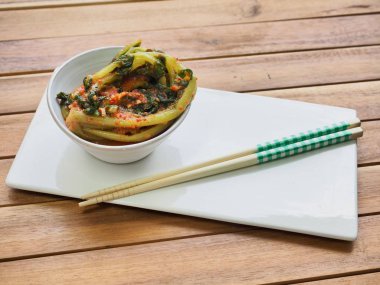 Kore yemeği taze turp turpu.