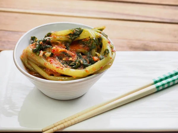 Kore yemeği taze turp turpu.