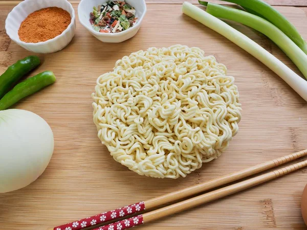 Ázsiai Ételek Instant Ramen Zöldségek — Stock Fotó