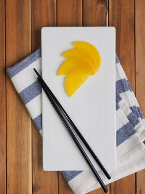 Asya garnitür turşu turp