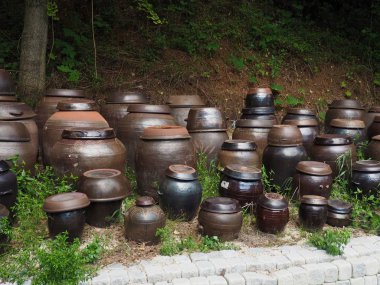 Kore geleneği jar, asmak-ali