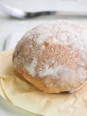 Yuvarlak zeytin Chi Avatar, kepekli ekmek