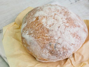 Yuvarlak zeytin Chi Avatar, kepekli ekmek