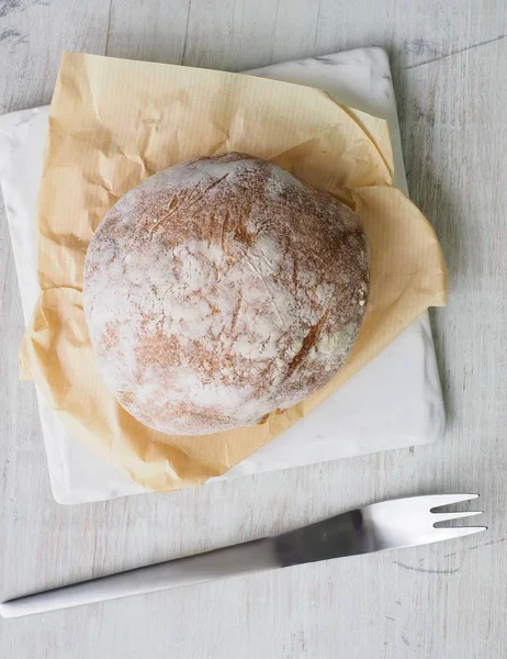 Yuvarlak zeytin Chi Avatar, kepekli ekmek