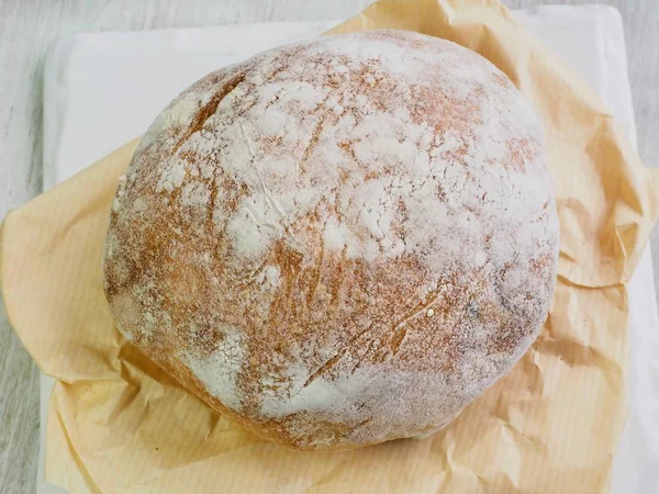 Yuvarlak zeytin Chi Avatar, kepekli ekmek