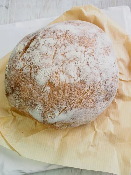 Yuvarlak zeytin Chi Avatar, kepekli ekmek