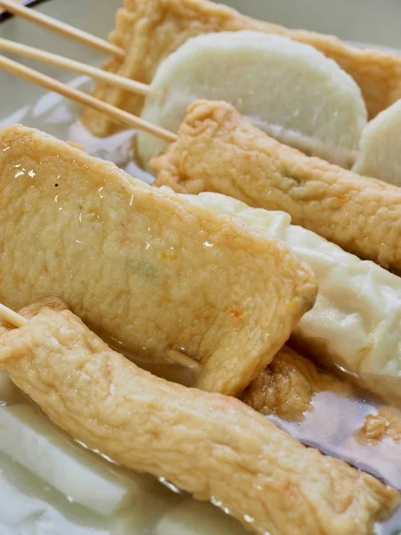 Asya yemeği Balık güveci, eomuk tang