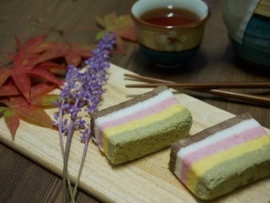 Kore yemeği gökkuşağı pirinç keki