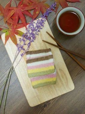 Kore yemeği gökkuşağı pirinç keki