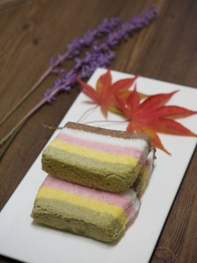 Kore yemeği gökkuşağı pirinç keki