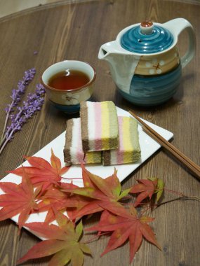 Kore yemeği gökkuşağı pirinç keki