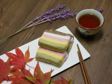 Kore yemeği gökkuşağı pirinç keki