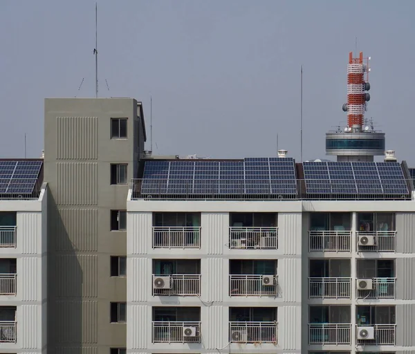 Apartamento Corea Del Sur Con Paneles Solares —  Fotos de Stock