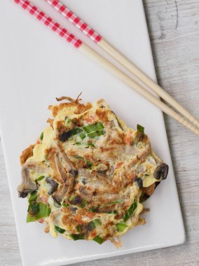 Korece tarzı yumurta mantar krep