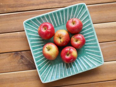 Kore sonbahar küçük elma