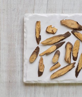 Oryantal Tıp Çince meyan kökü