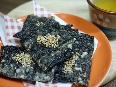 Kore yemeği laver kraker 