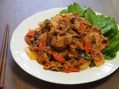 Kore yemeği Jeyuk bokkeum, heyecan-friedspicypork