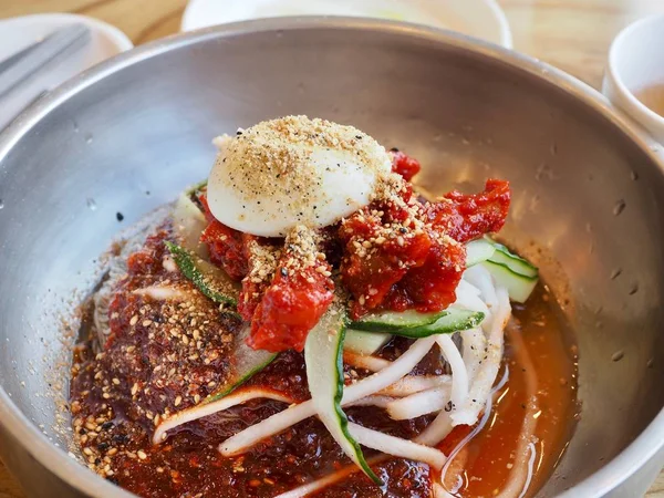 Kore Gıda soğuk Buckwheat Noodles, Mul-naengmyeon