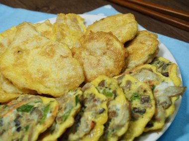 Kore yemeği modeum jeon, Karışık Meyveli krep