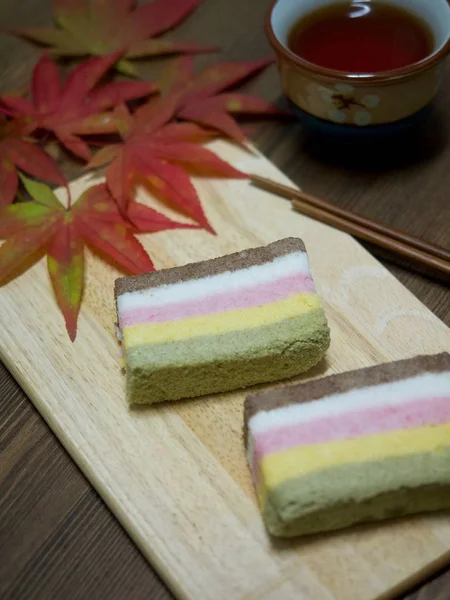 Kore yemeği gökkuşağı pirinç keki