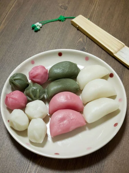 Koreanisches Essen Songpyeon Honiggefüllter Reiskuchen — Stockfoto