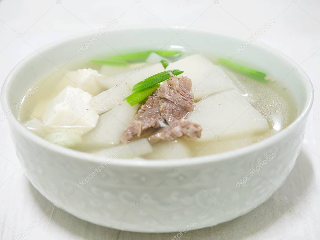 Korean food Beef radish soup