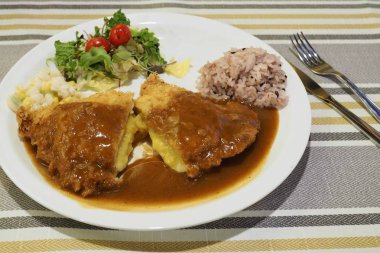 Tatlı patates mus peynir domuz pirzola