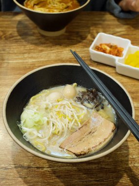 Japon yemekleri Shio ramen