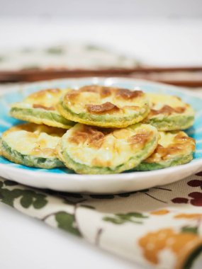 Kore yemeği kabak gözleme, hobak jeon