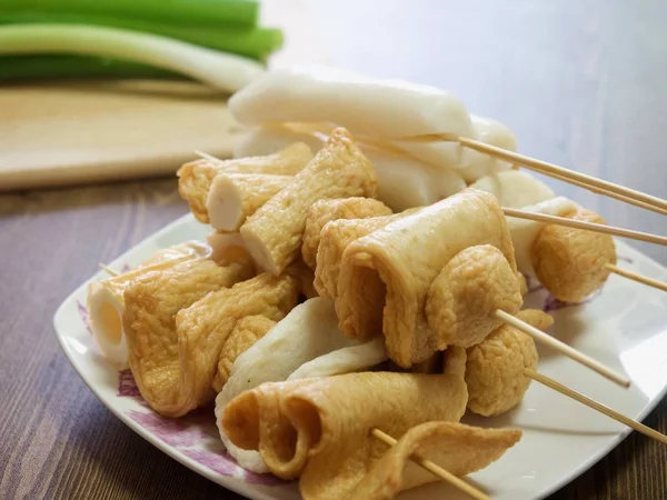 Asya yemeği Balık güveci, eomuk tang