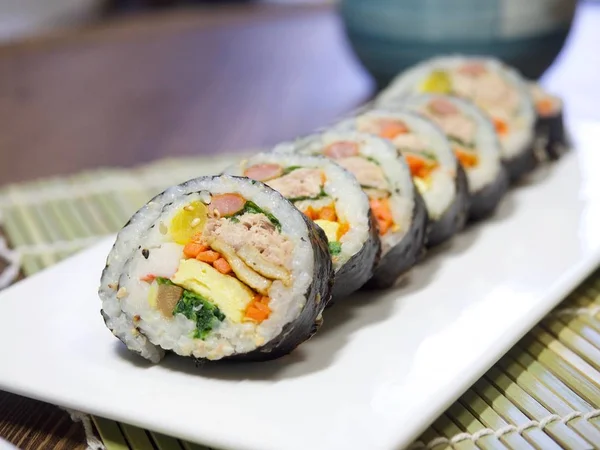 Korean Food Tuna Kimbap — Stock Photo, Image