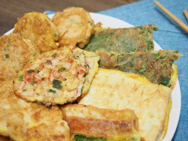 Kore yemeği modeum jeon, Karışık Meyveli krep, Korece tarzı köfte