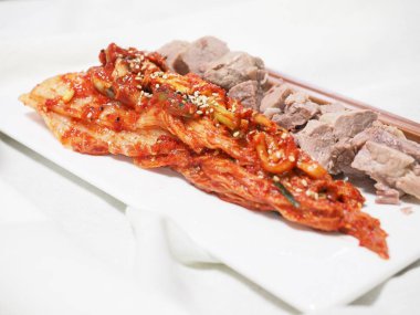 Kimchi ve domuz eti, domuz eti ile Bossam Napa sarar, 