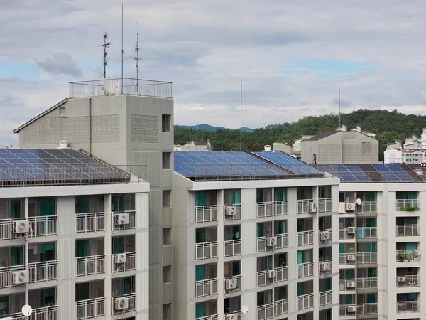 Apartamento Corea Del Sur Con Paneles Solares — Foto de Stock