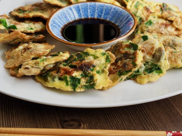 Comida Coreana Oyster Pancake Guljeon —  Fotos de Stock