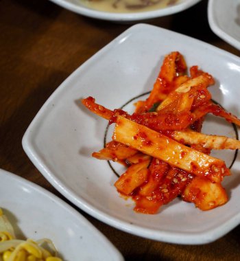  Kore yan yemekler bellflower kök, dorajimuchim